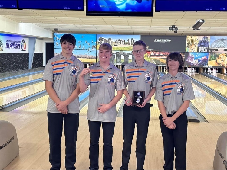 Cambridge-Arapahoe Unified Bowling Champs at GI Invite!